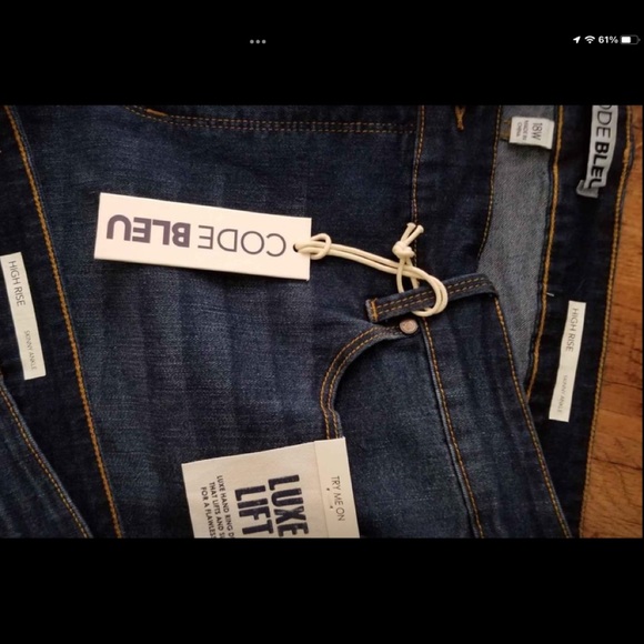 NWT Plus Size Skinny Ankle Jeans, Sizes 16-22 - Picture 6 of 13